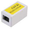 Propojovac&iacute; spojka pro rozvody CAT5E. 2 konektory RJ-45. Určeno na prodloužen&iacute; segmentů okonektorovan&yacute;ch kabelů. Propojen&iacute; neztr&aacute;c&iacute; kvalitu CAT5E.